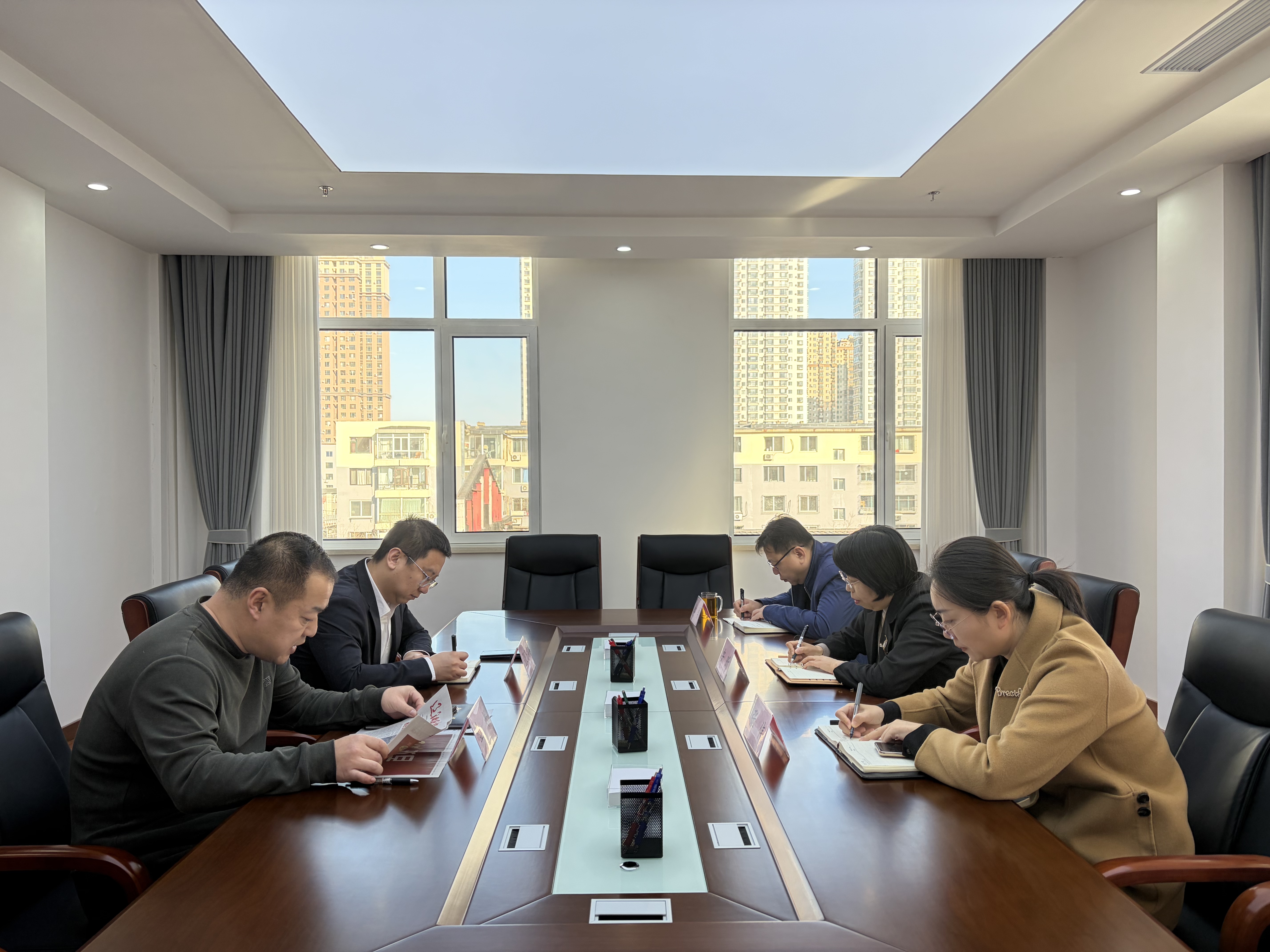 白塔区人民检察院召开会议部署新一年工作