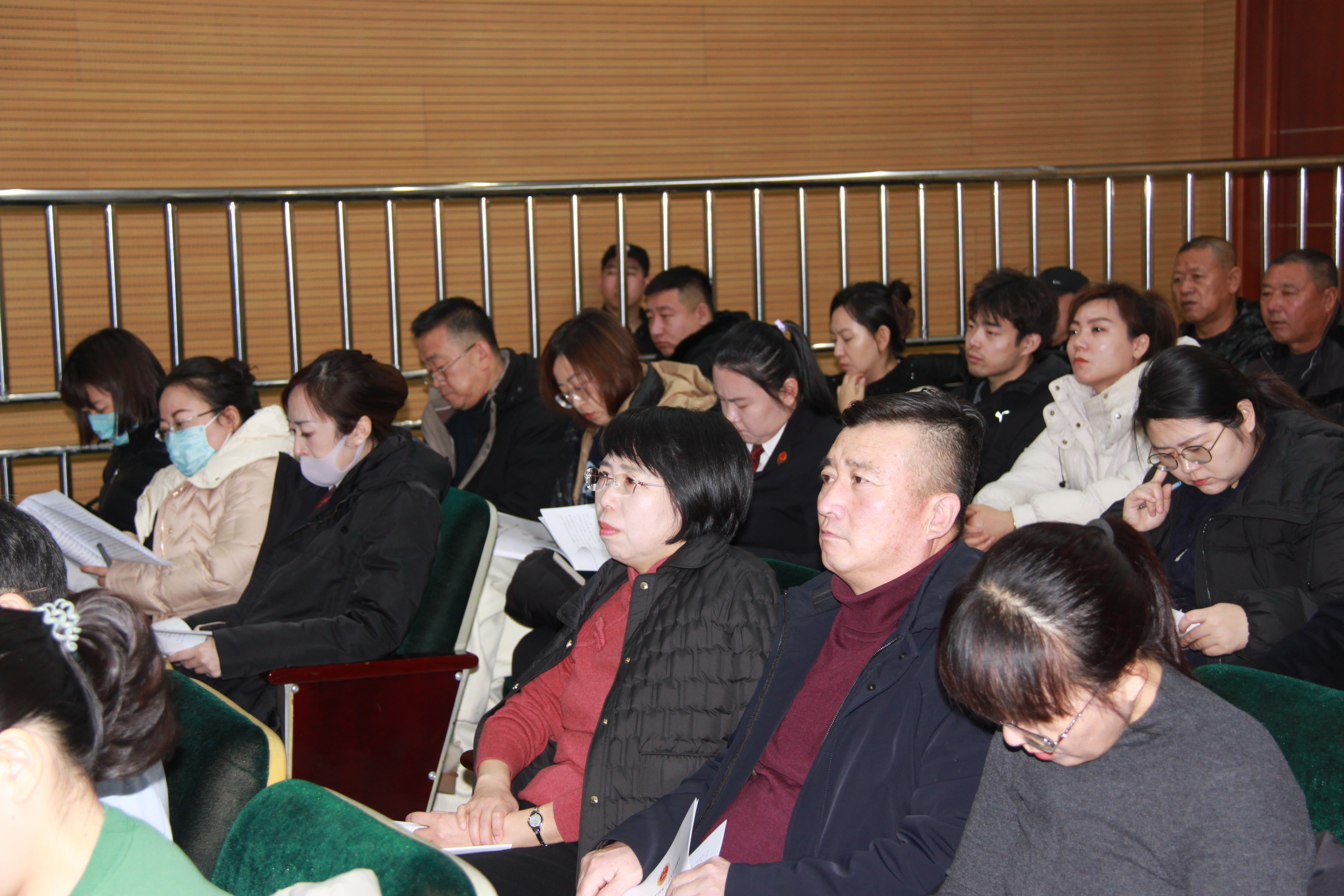 省检察院赴白塔检察院开展听庭评议活动